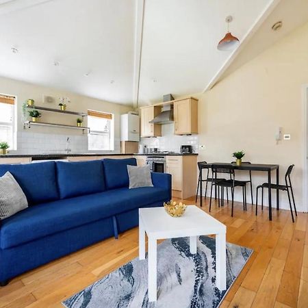 Lovely 3-Bed 20 Minutes To Central Londra Exterior foto