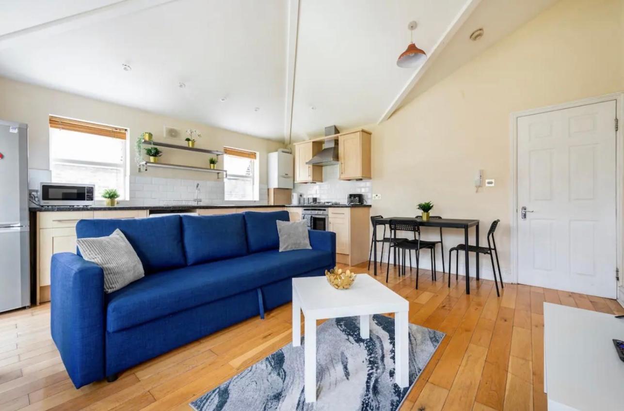 Lovely 3-Bed 20 Minutes To Central Londra Exterior foto