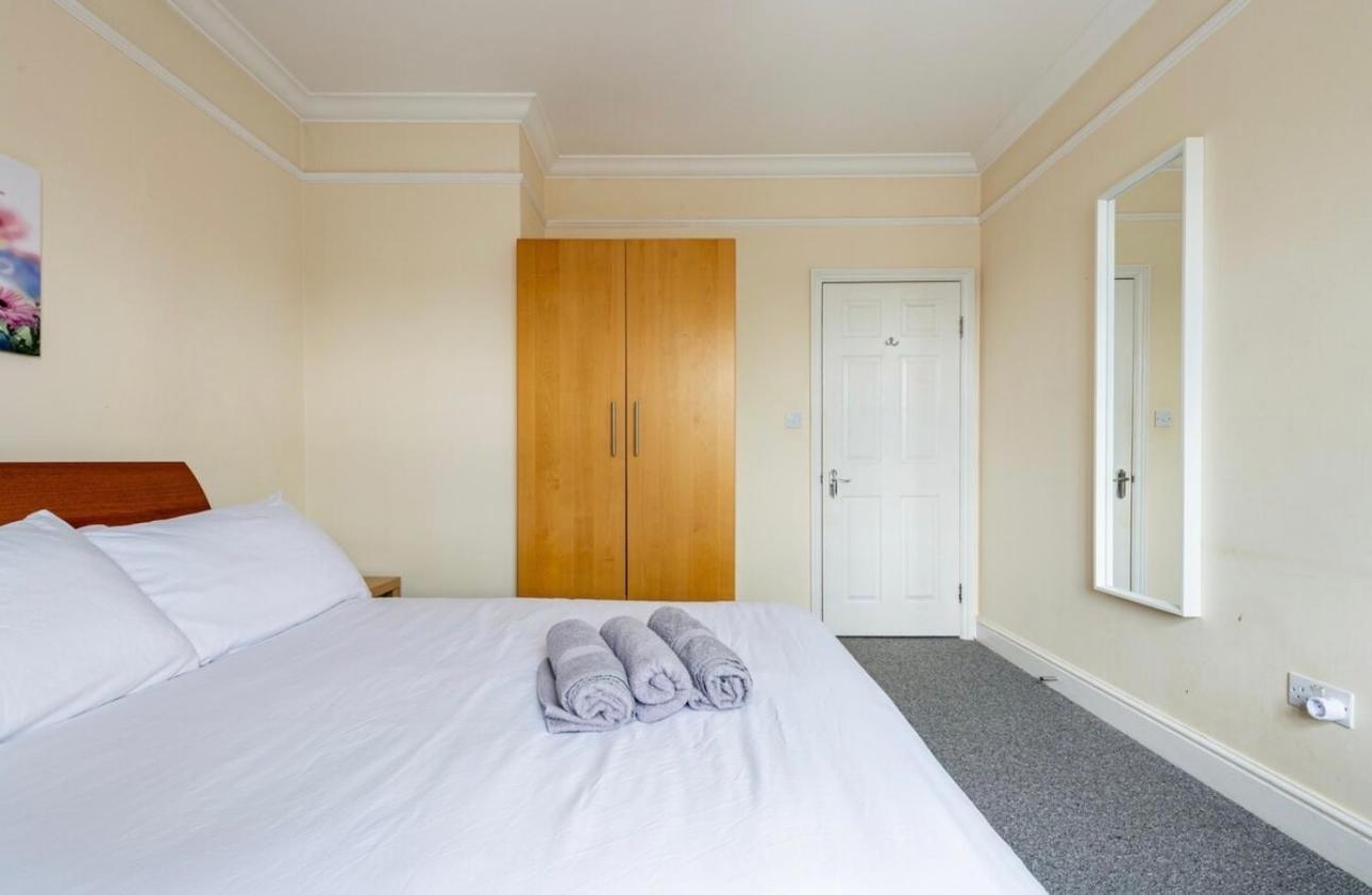 Lovely 3-Bed 20 Minutes To Central Londra Exterior foto