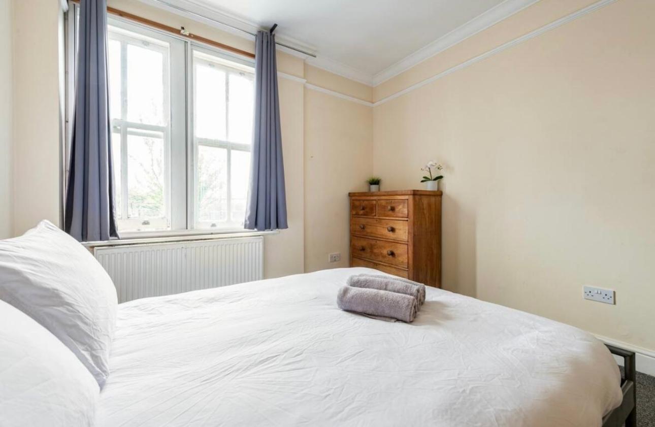 Lovely 3-Bed 20 Minutes To Central Londra Exterior foto