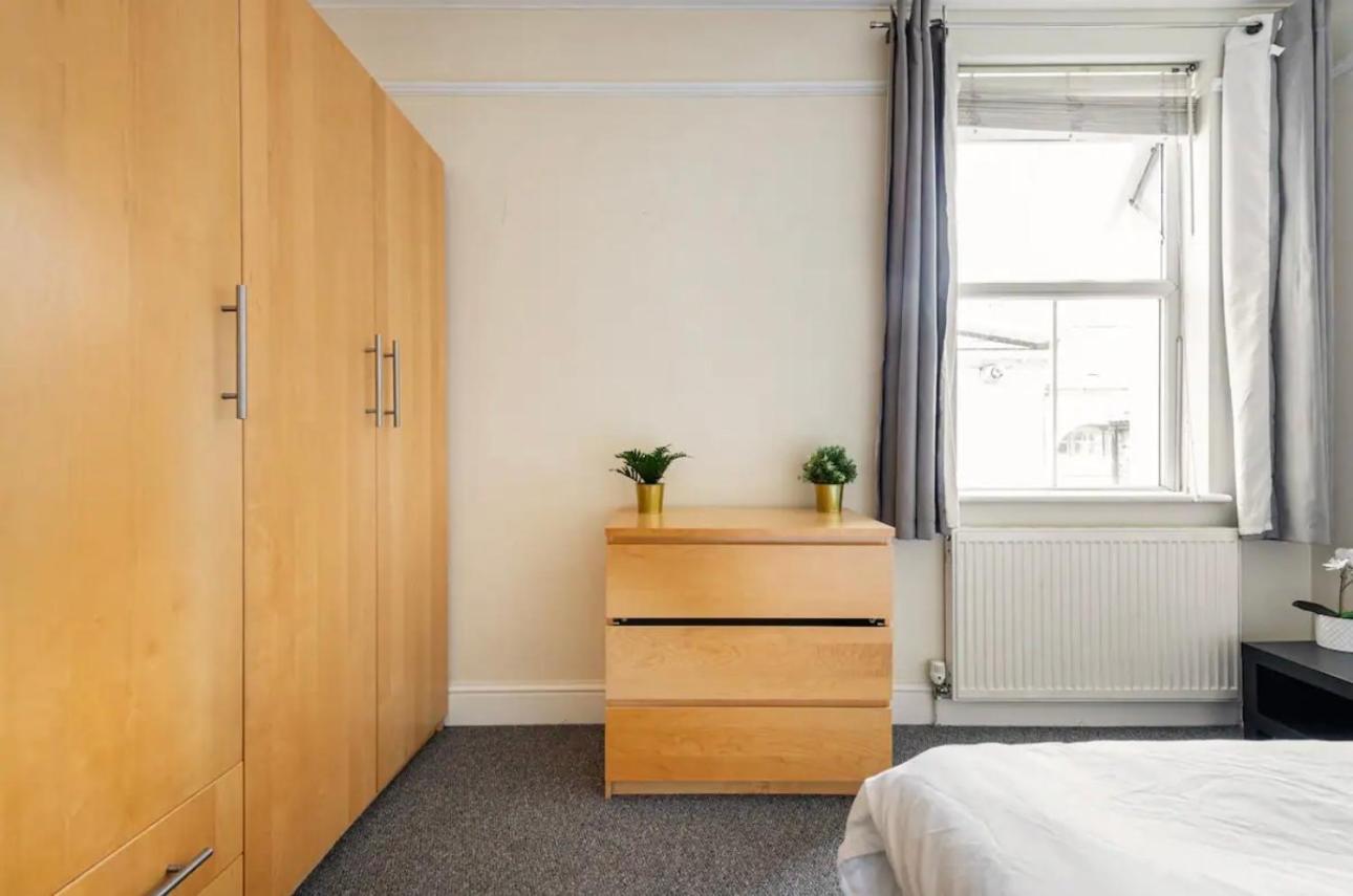 Lovely 3-Bed 20 Minutes To Central Londra Exterior foto